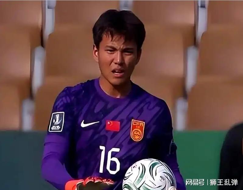 注册领彩金-泰山两位置拉响警报！错失杨希再失李昊？后防补强别偏科