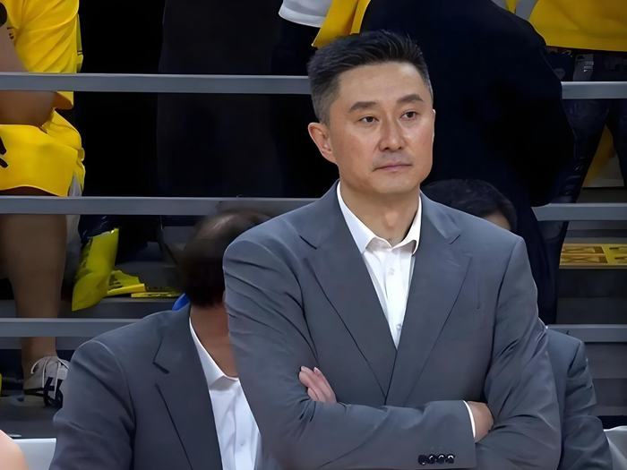 网站入口-良苦用心！杜锋正在下一盘大棋|广东队|麦考尔|青岛队|徐杰|广东男篮_新浪体育_新浪新闻